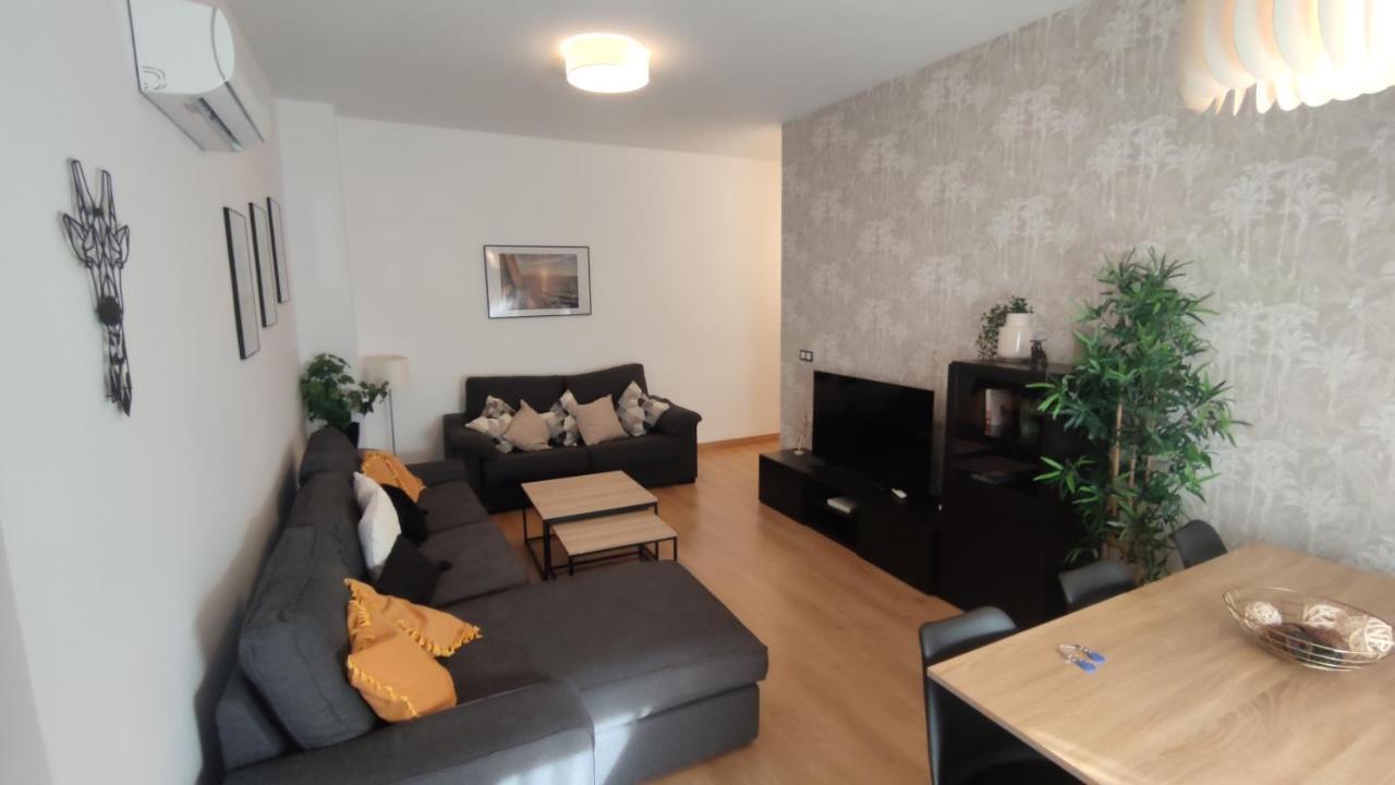 Unique Apartment In Malaga City Center With Pool Ngoại thất bức ảnh