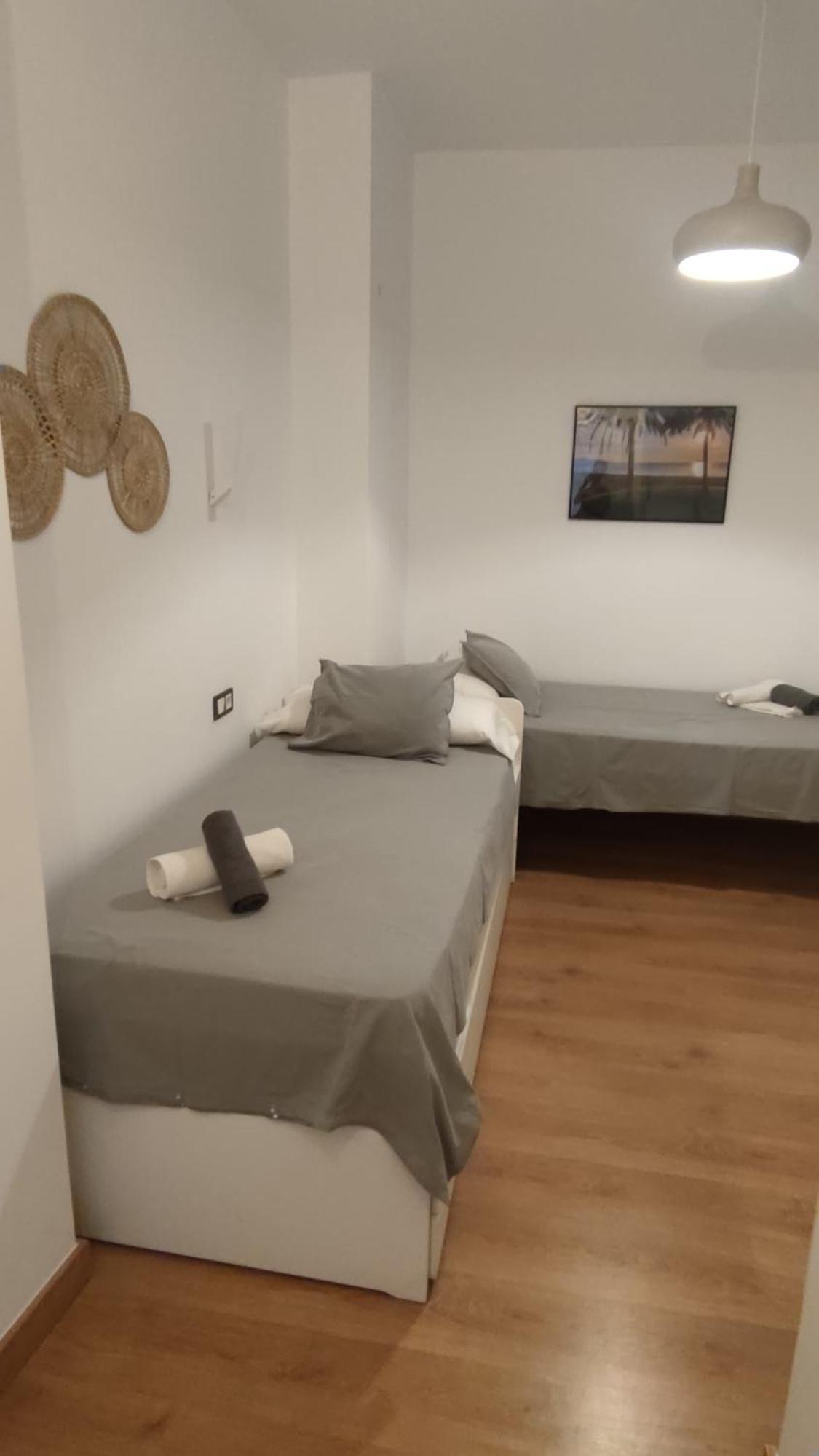 Unique Apartment In Malaga City Center With Pool Ngoại thất bức ảnh